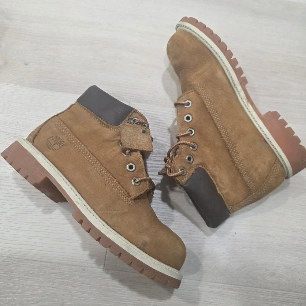 Timberland Waterproof Boots Beige Brown Youth Kid Size 2Y